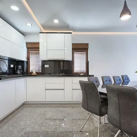 Villa Dragash *